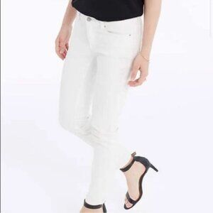 Ann Taylor Modern Skinny Crop size 27/4